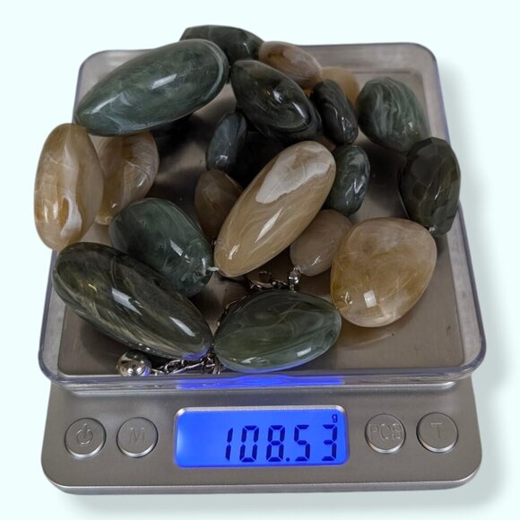 Vintage Chunky Lucite Crackle Beaded Necklace - Picture 5 of 5